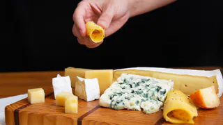 Можно смело брать – там нет пальмового масла: Роскачество назвало лучшие сыры