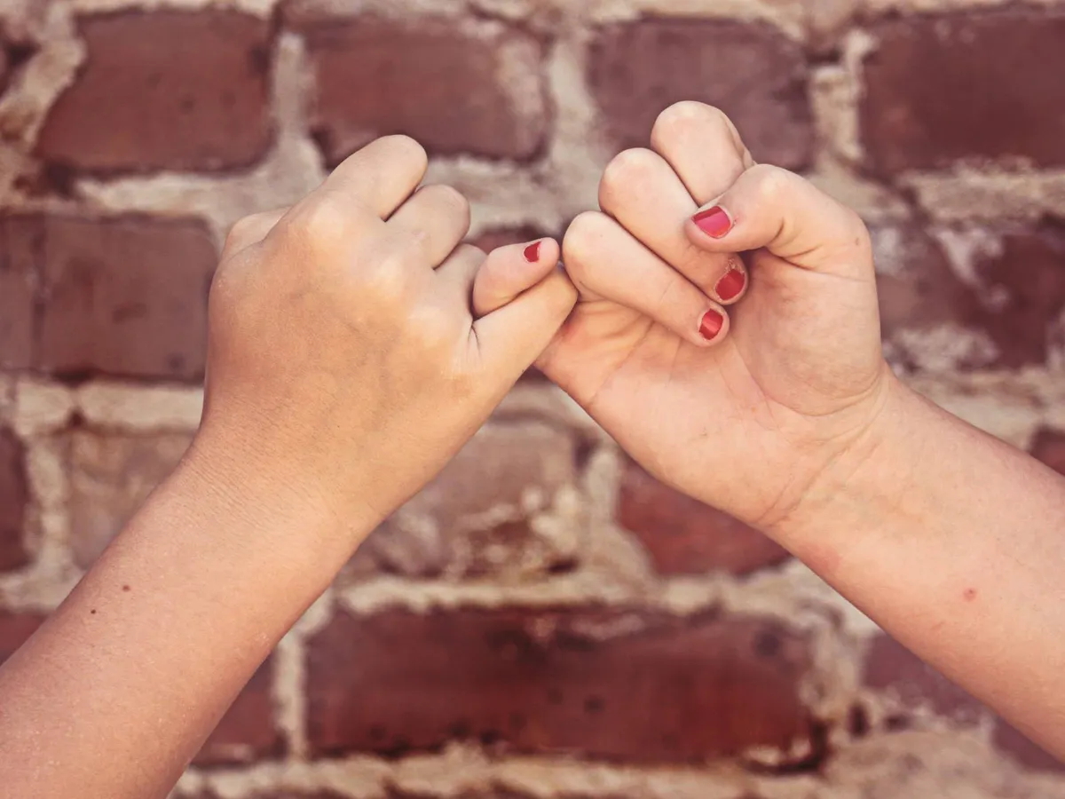 Настоящий друг или льстец? Вот как Хайям учил отличать одного от другого