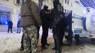 В Рязани 34 жителя оказались в автозаках