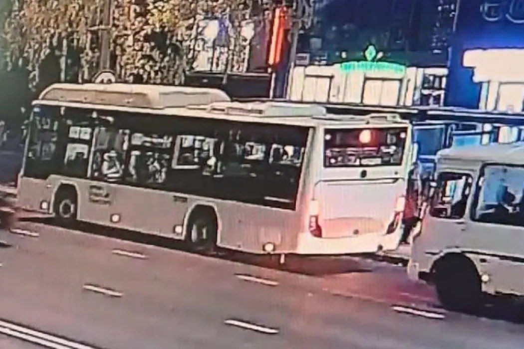 Потерпевшие по делу об инциденте с подростками в автобусе не явились в суд