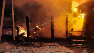 Сотрудники МЧС потушили пожар в Алатыре