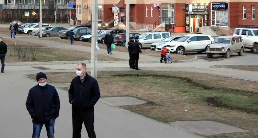 Попадут в денежный поток: Глоба озвучил знак, которого ждет удача в мае