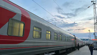 Трагедия на путях: в Кукморе поезд сбил двух человек