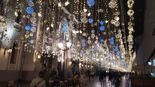 Просто так не пройти: в Москве посетители ночных заведений обязаны регистрироваться при входе