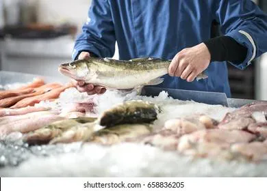 Свежая рыба плавать не должна