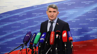 Глава Чувашии поздравил депутатов с профессиональным праздником