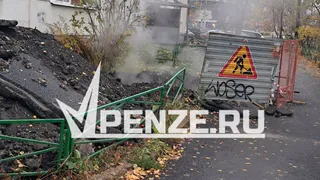 Второй прокол за год: жители дома на улице Кулакова жалуются на «музыкальные» трубы и бесконечные раскопки