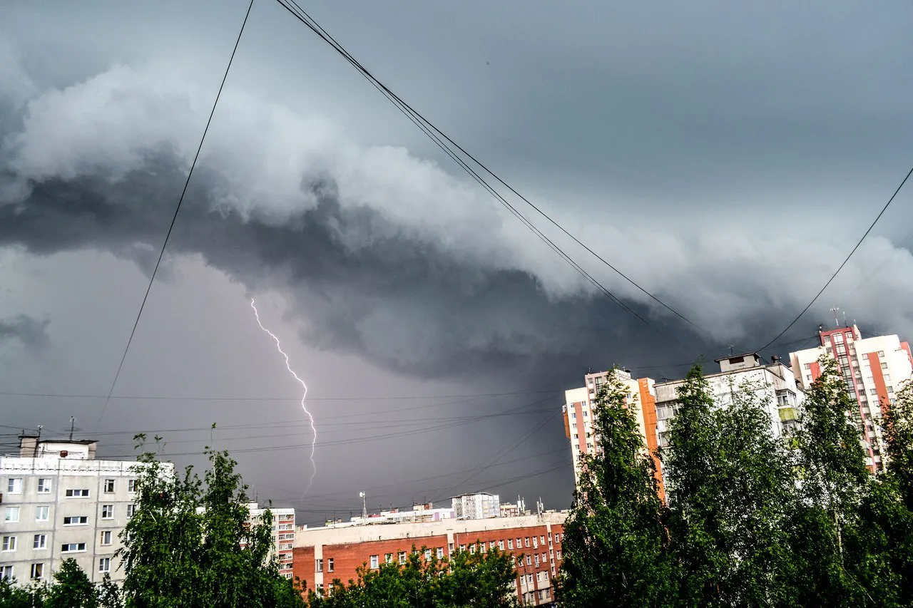 В Нижнекамске и РТ объявлено штормовое предупреждение