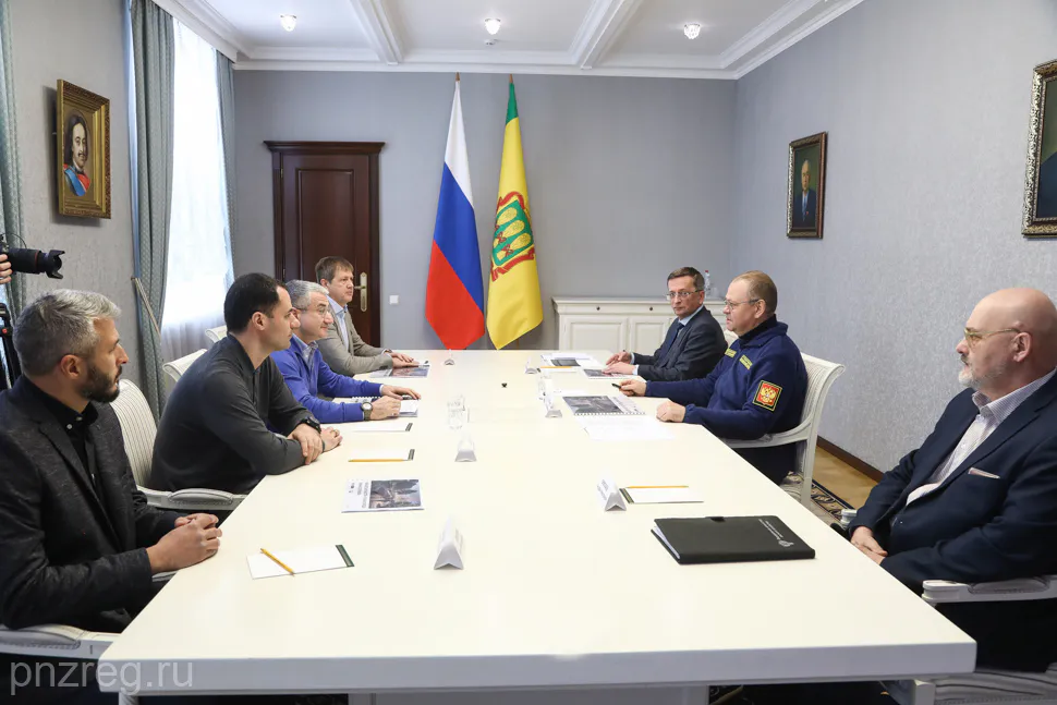 Мельниченко обсудил с Бабаевым развитие агрохолдинга «Далмате» в регионе