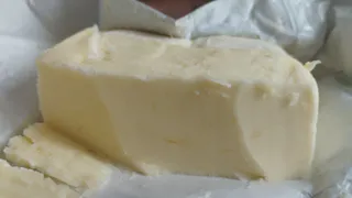 Брикет с гадостью: Роскачество назвало 2 марки сливочного масла, которые не стоит брать даже по акции