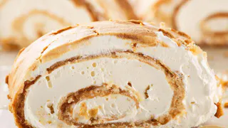 Не мука и сахар, а чистый белок: секрет самого лёгкого рулета, который вы когда-либо пробовали