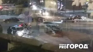 На улице Советской Армии кроссовер врезался в бензовоз