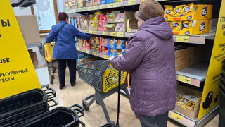 Забежала в Чижик за вкусняшками к чаю: появился морковно-сливочный торт за 399 руб и пицца "4 сыра" за 169 - оценила богатый состав и вкус