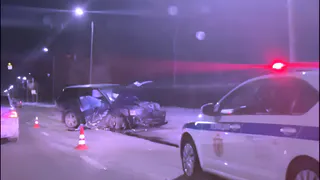 Рязанец на Land Rover врезался  в столб на Московском шоссе вечером 8 января