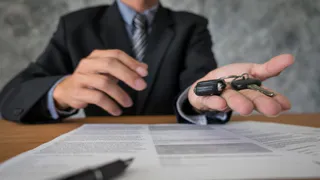 В отношении 18-летнего меленковца завели уголовное дело за фальшивую сделку с авто