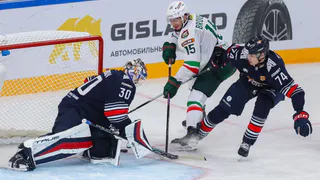 Магнитогорский "Металлург" установил исторический рекорд в матче с "Нефтехимиком", забросив 9 шайб