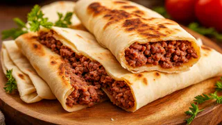 Как из дешёвого фарша и лаваша сделать закуску, которую будут просить снова и снова - гости доедают даже крошки 