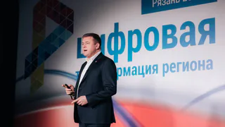 Николай Любимов подписал договор на производство электроавтомобилей в Рязанской области