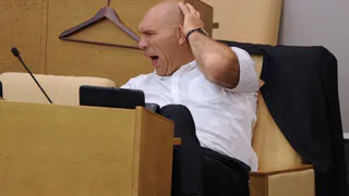 Брянский депутат Валуев: «Самое трудное и нудное – разбирать бумаги»