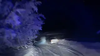 В Коми машину пьяного лихача без прав остановили выстрелами