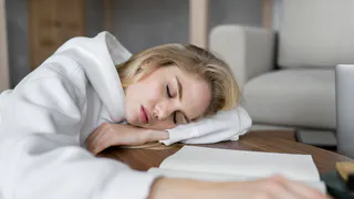 Жителям Чувашии рассказали, как можно восстановить режим сна после праздников