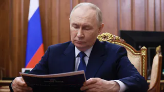 Владимир Путин присвоил рязанскому аграрию Георгию Свиду звание Героя Труда