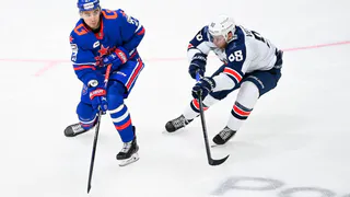 Лидер КХЛ СКА потерпел второе поражение подряд