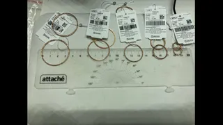 В Коми раскрыта кража золотых украшений в пункте выдачи заказов