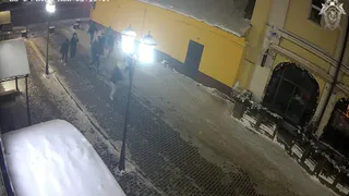 Во Владимире подростки избили молодого человека у магазина и угрожали ему ножом