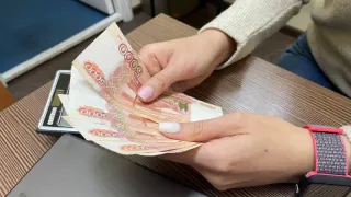 Родился в долларовой рубашке: Глоба назвал единственный знак зодиака, которого ждет прибыль с 12 мая