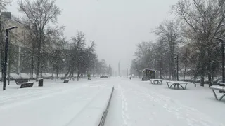 Синоптики предупредили россиян о непредсказуемой зиме с ледяными ливнями