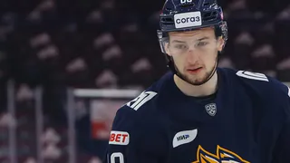 Владислав Еременко может вернуться на лед в этом сезоне: новые сроки восстановления хоккеиста «Металлурга»