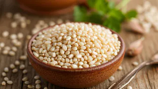 Перловую крупу закупаю пачками - готовлю из нее вкусноту. Не зря раньше ее называли "царской"