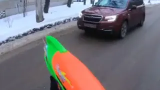 Навел суету: рязанец обстрелял из водного пистолета автобусы и машины