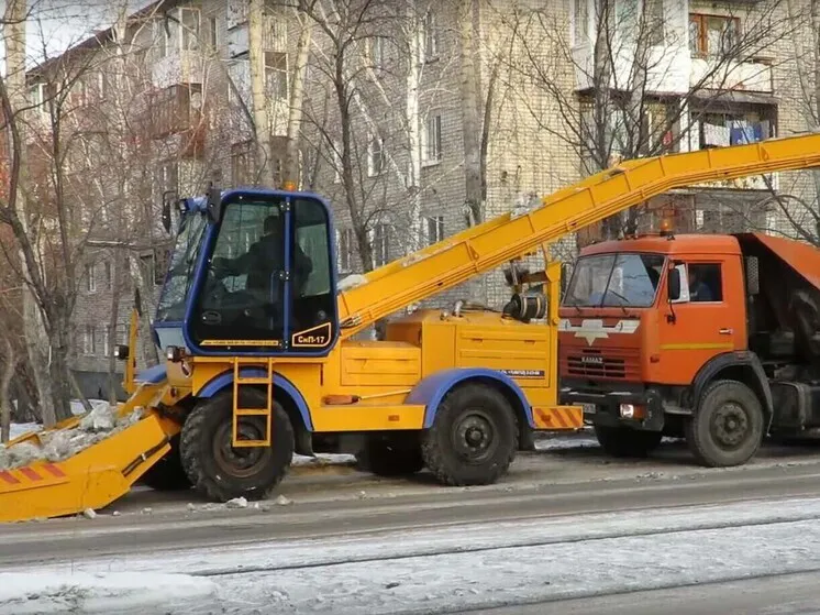 В Чебоксарах внедряют новые снегопогрузчики для повышения безопасности работ