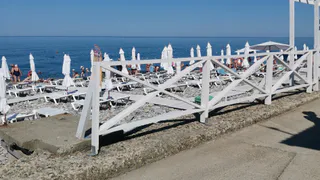 Адские цены и пустые пляжи — отпускники оставляют честный отзывы об отдыхе на Черном море: цены в 4 раза выше прошлогодних