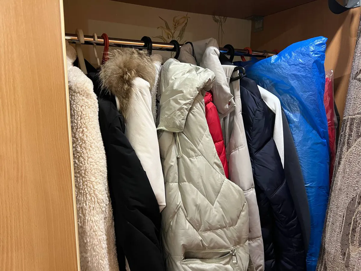 Нафталин запретили: чем срочно заменить его в шкафу, чтобы моль не съела всю одежду