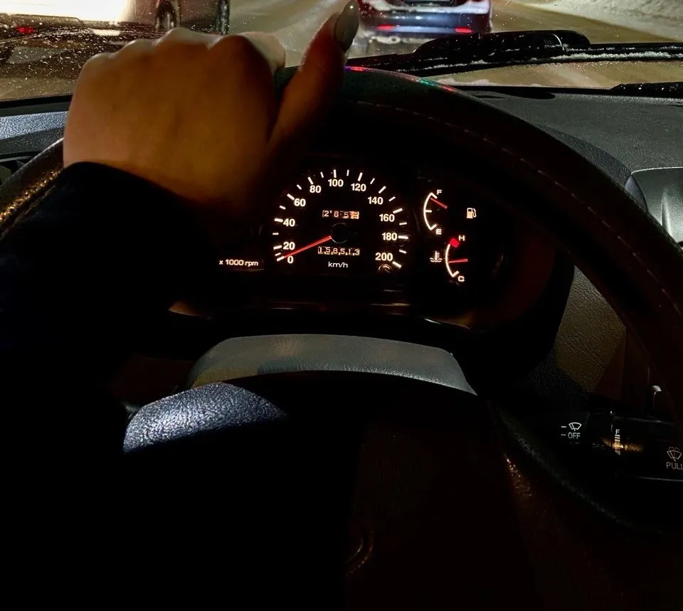 В Челябинской области рецидивисты вымогали деньги и угнали авто