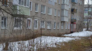 В Ряжске на улице Высотной  23-летняя девушка 13 марта упала с пятого этажа 