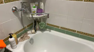 Разводим 50 граммов — и ванна сияет даже в темноте: ни ржавчины, ни налета — идеальный лайфхак