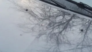 В Рязани на проезде Гоголя у дома 3а на автомобили падают кирпичи