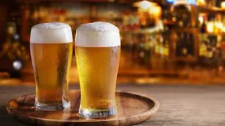 Стало известно, зачем некоторые солят пиво перед тем, как выпить