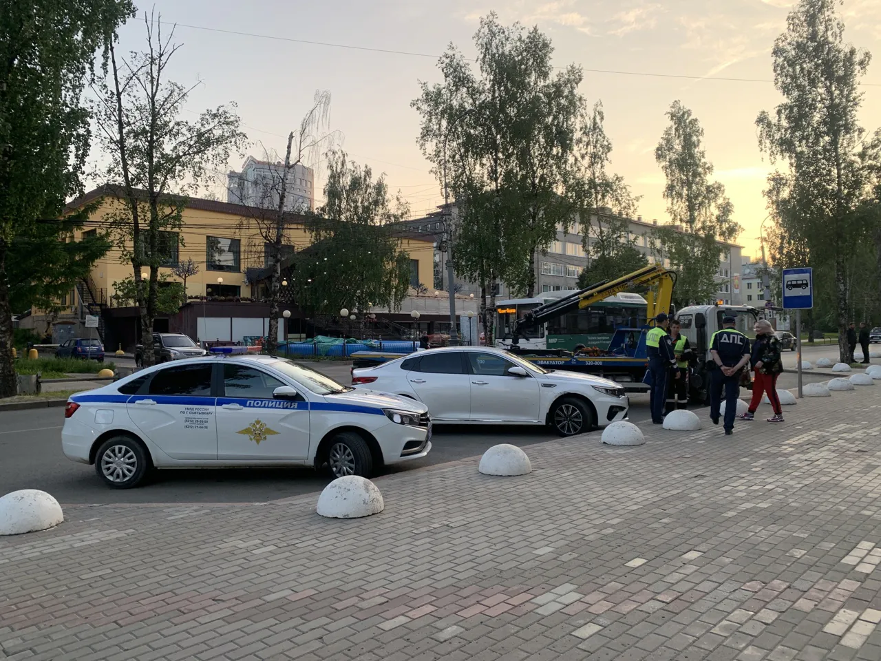 В июле вводится новое правило для всех автомобилистов – теперь запрещено с 10:00 до 22:00