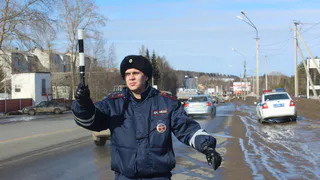 5 вопросов с подвохом, которые задают сотрудники ГИБДД, и как правильно на них отвечать. Юридические тонкости общения