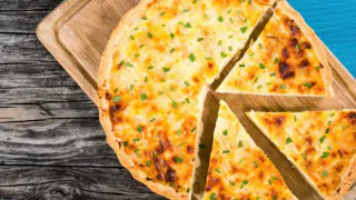 Пирог по-королевски: блюдо из двух ингредиентов - без муки и выпекания