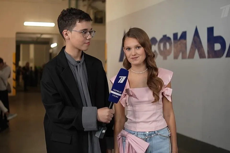 В текущем сезоне телешоу «Голос. Дети» две юные вокалистки из Татарстана удалось прошли отборочный этап