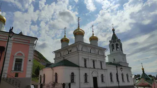 Глава Чечни назвал запрет Украинской Православной Церкви на Украине маразмом