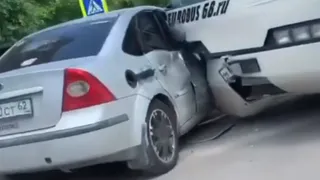 Водитель легковушки был пьян: новые подробности ДТП на перекрестке Дзержинского и Татарской