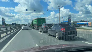 На въезде в Рязань со стороны Солотчи образовалась пробка в 1,5 километра