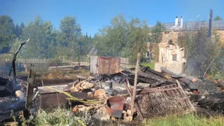 Два пожара в Коми уничтожили здания и унесли жизнь человека